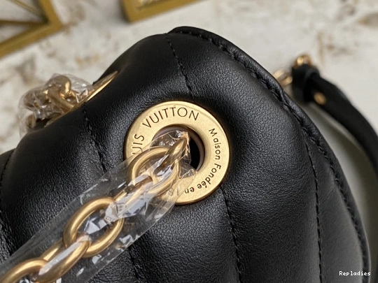 Fake Louis Bags LOUIS CHAIN VUITTON WAVE NEW BAG 0815